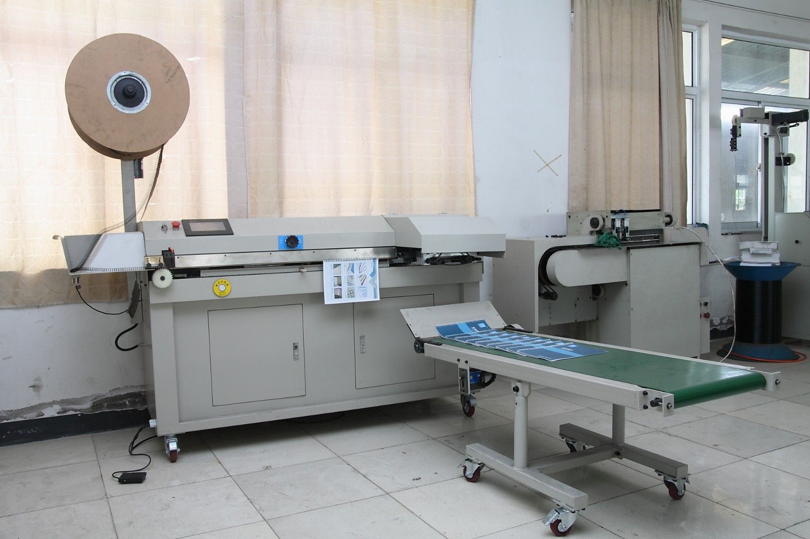 Printing machinery YO double-coil binding machine JZ380 double-coil binding machine detail image 3