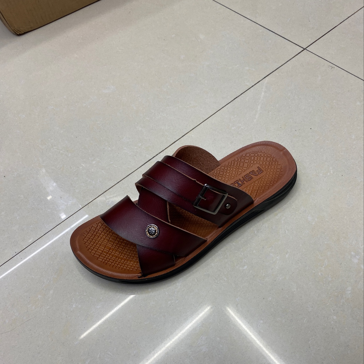 pu shoe style slippers