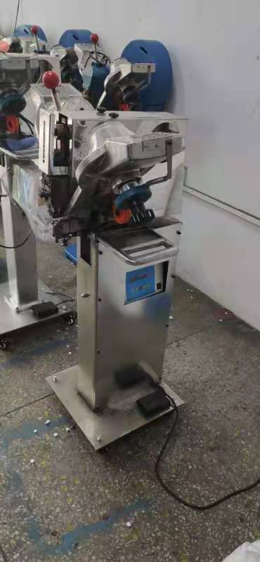 全自动打扣机电脑四合扣钉扣机童装自动打扣机伺服电机详情图4