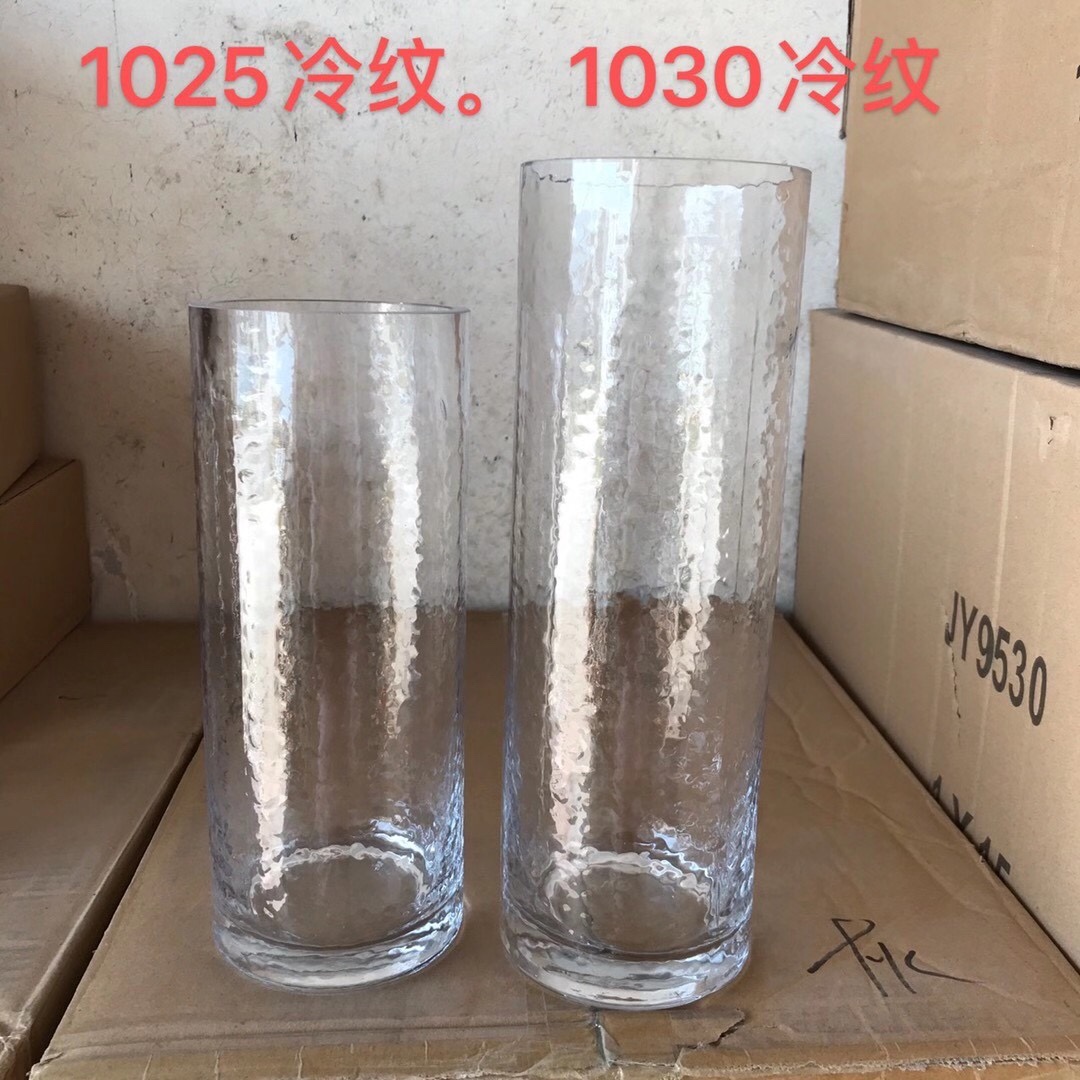 Direct sales of glass vases from the manufacturer. New products of the current season are available for wholesale or retail