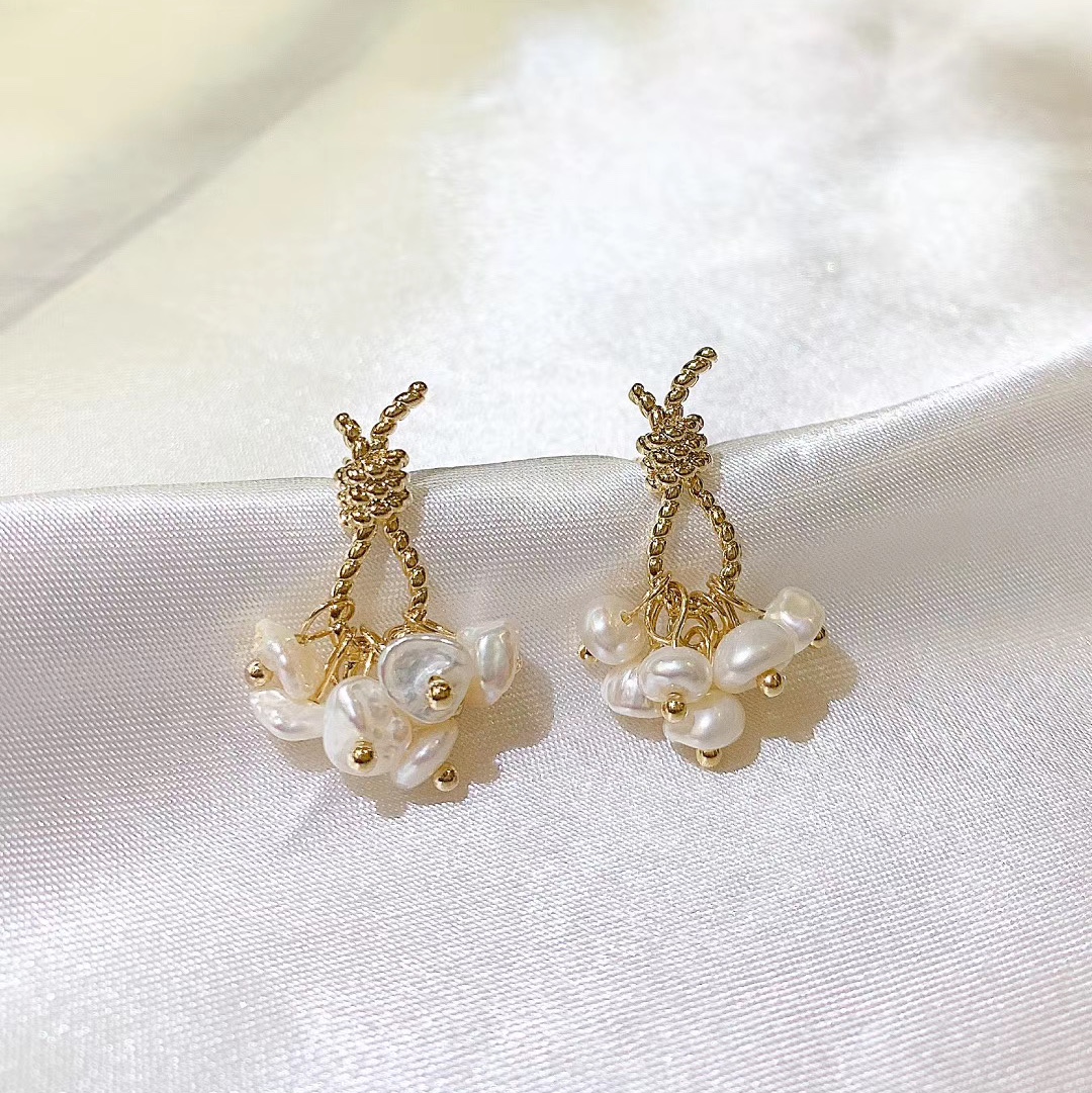 New freshwater pearl earrings