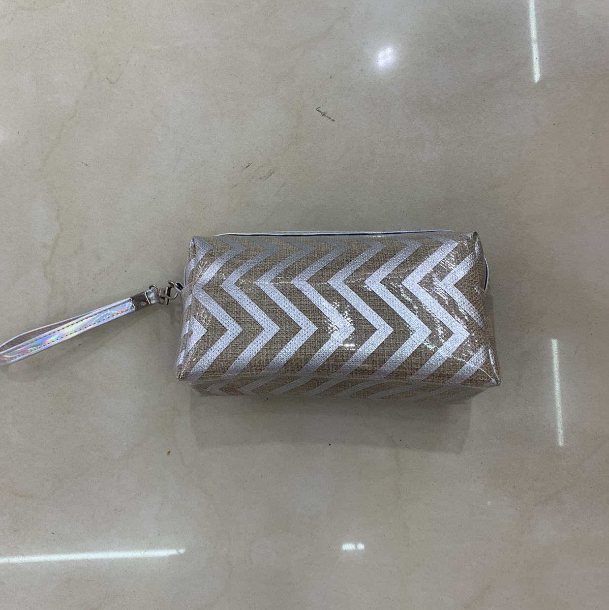 波浪纹化妆包包角包