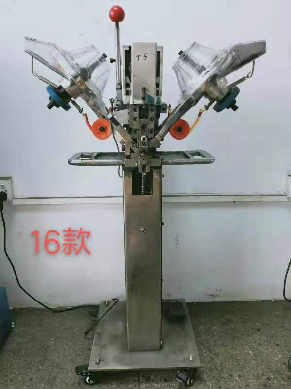 全自动打扣机电脑四合扣钉扣机童装自动打扣机伺服电机