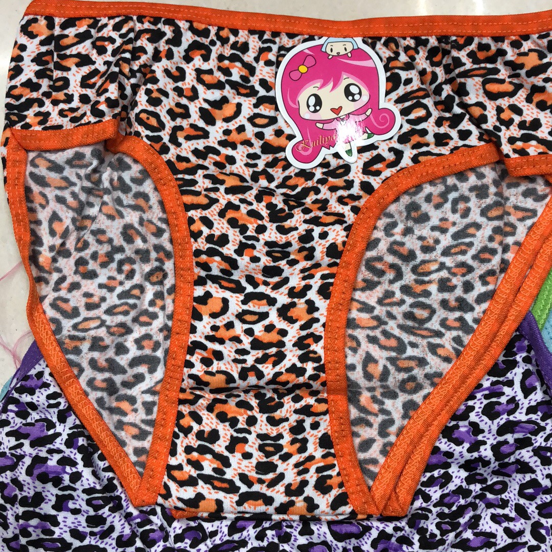 Girl's briefs