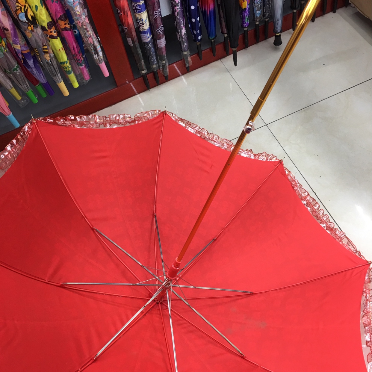 National Trend 58 cm Double-layer red fiber bridal umbrella Application Scenario