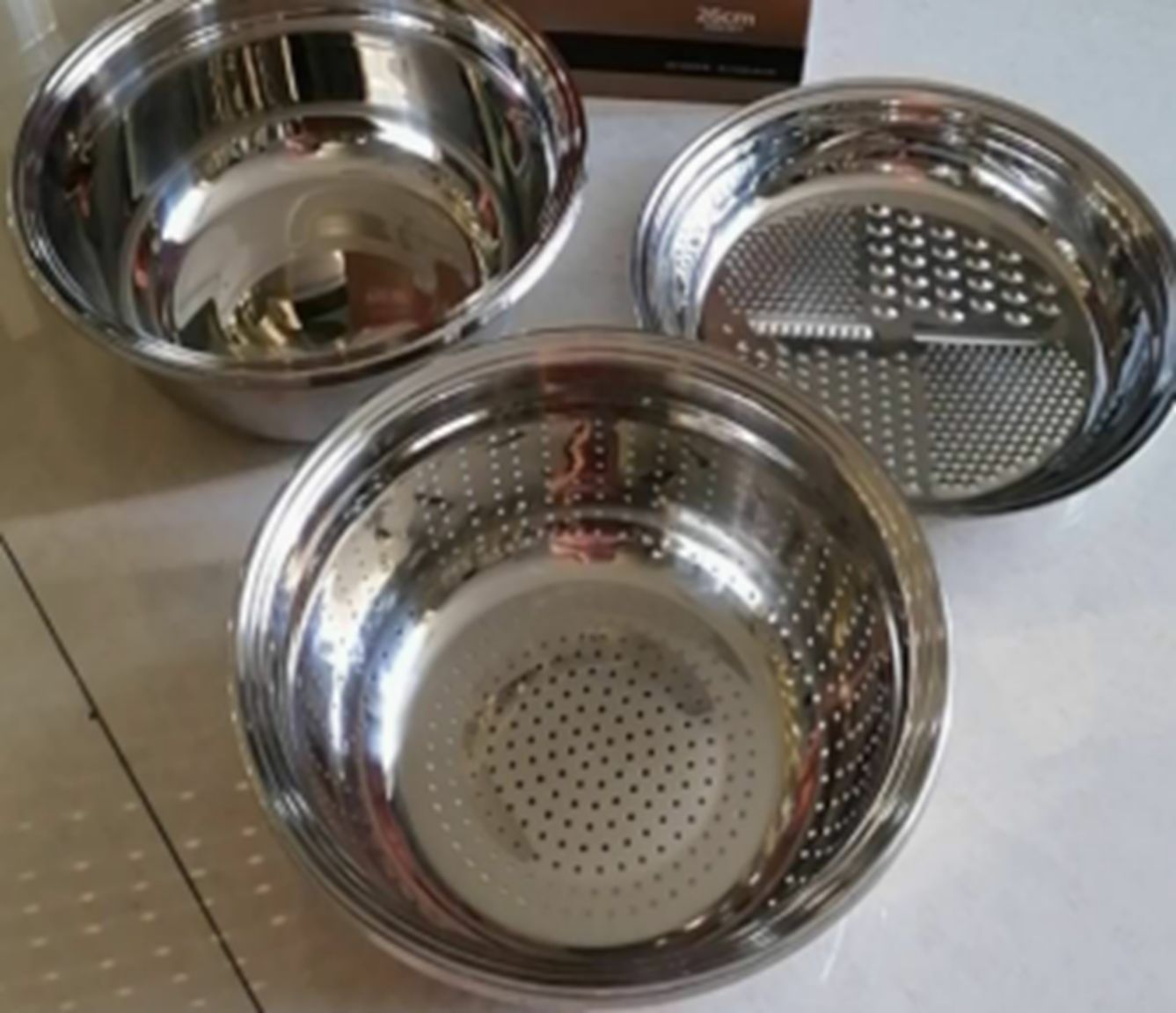 Yiwu Selection 26CM grated basin three-piece set /19209 full figure