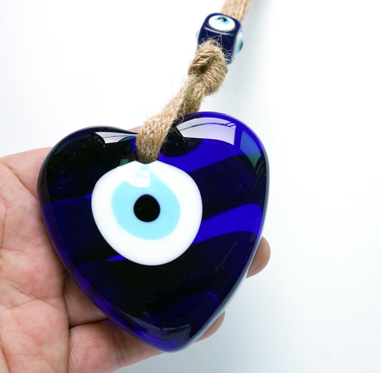 Pendant! Blue eyes details Picture