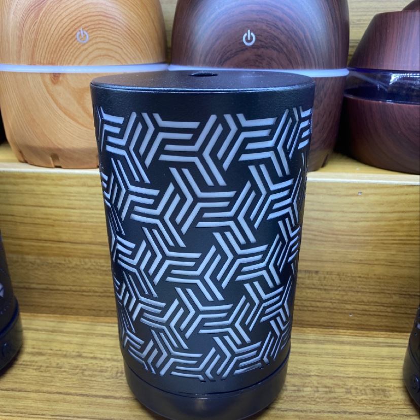 柱型几何形花纹加湿器