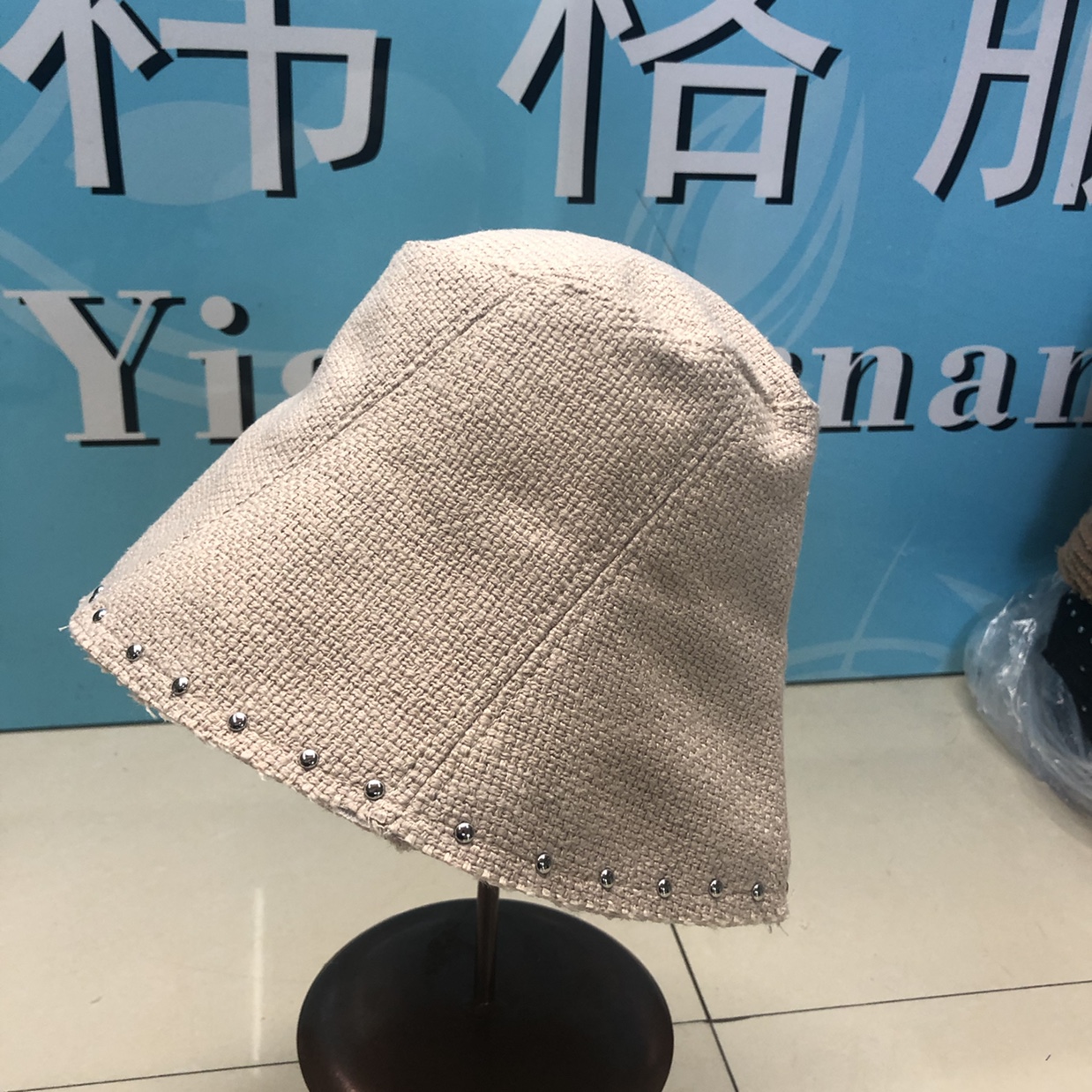 New Korean Street Personality Riveted Bucket Hat Everything Casual Face Small Fisherman Hat Female Summer Sun Protection details Picture