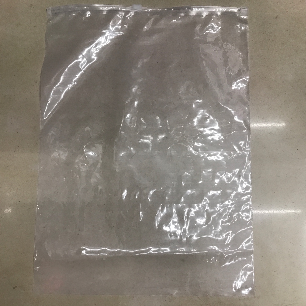 Transparent zipper bag