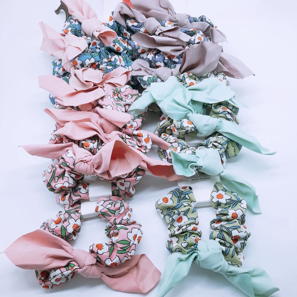 New knotted rabbit ear ribbon, large intestine ring, hair ring, women's waist wrap style, direct sales from the manufacturer of European and American fabric rings detail image 1