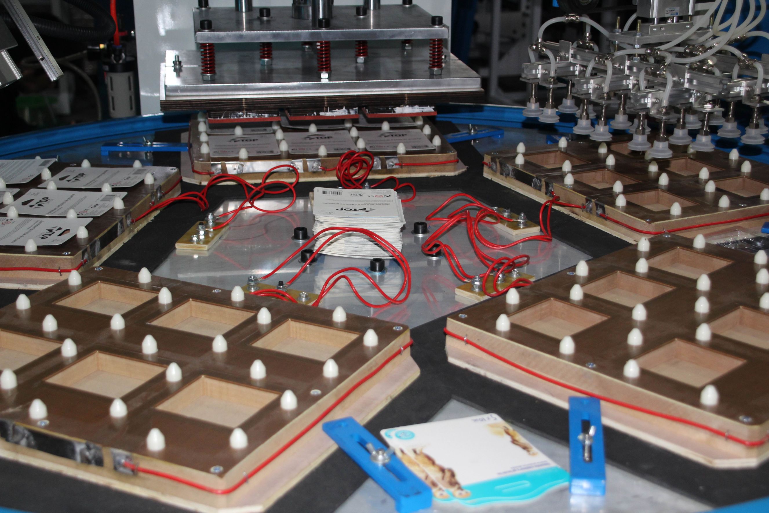 封口模具，吸卡模具详情图2