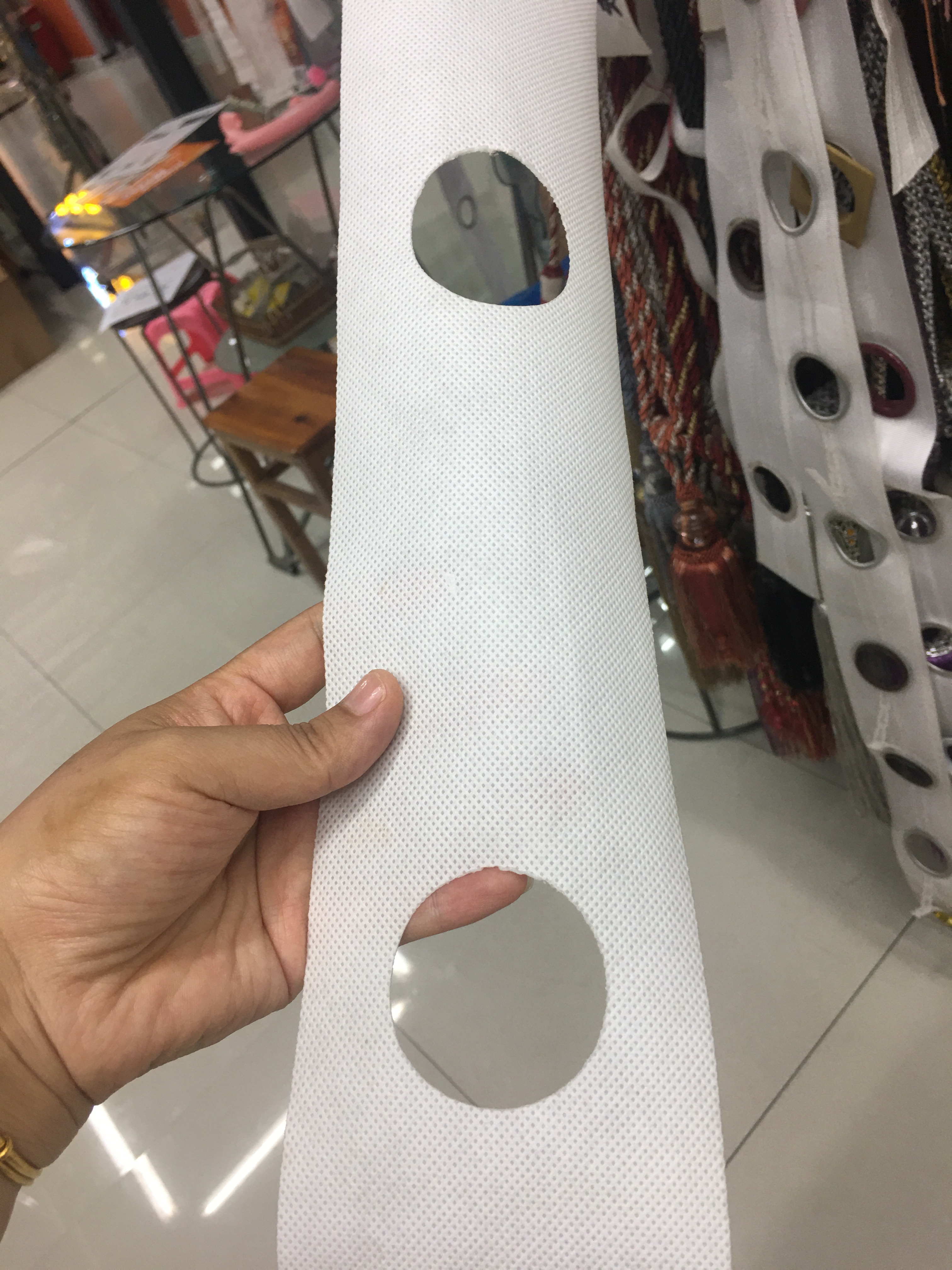 10 cm perforated non-woven fabric tape details Picture