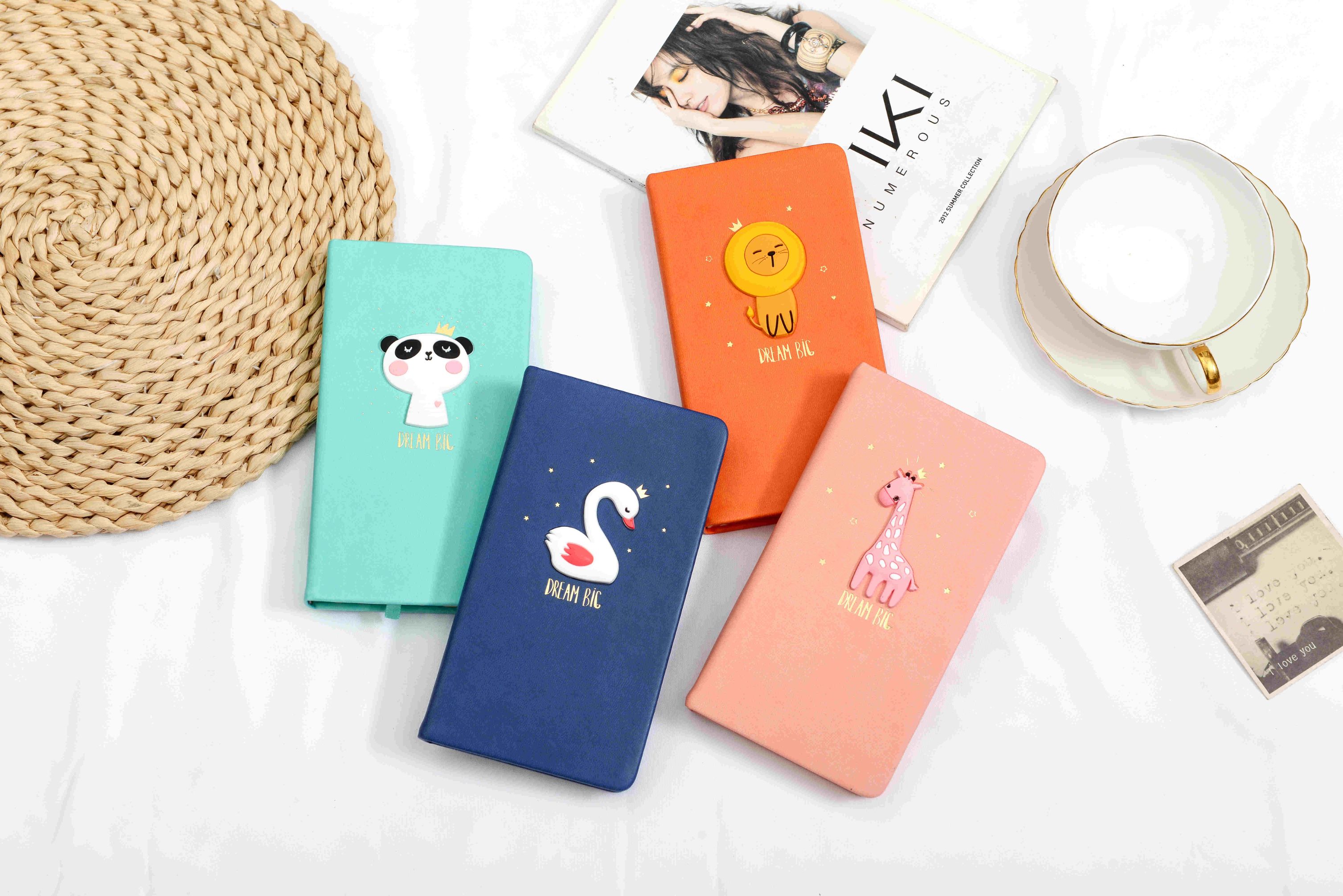 Boxed color set notebook (pen and ink cartridge)