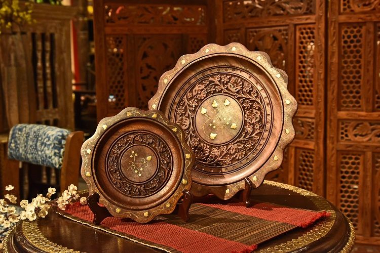 菩提木波浪边圆托盘 大细节图