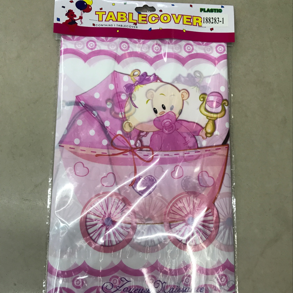 粉色婴儿车桌布