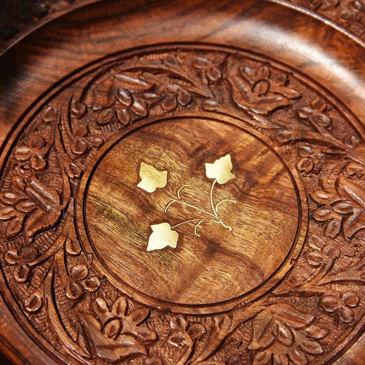 The Indian Bodhi wood carvings with edge flowers and round trays are large Specification image