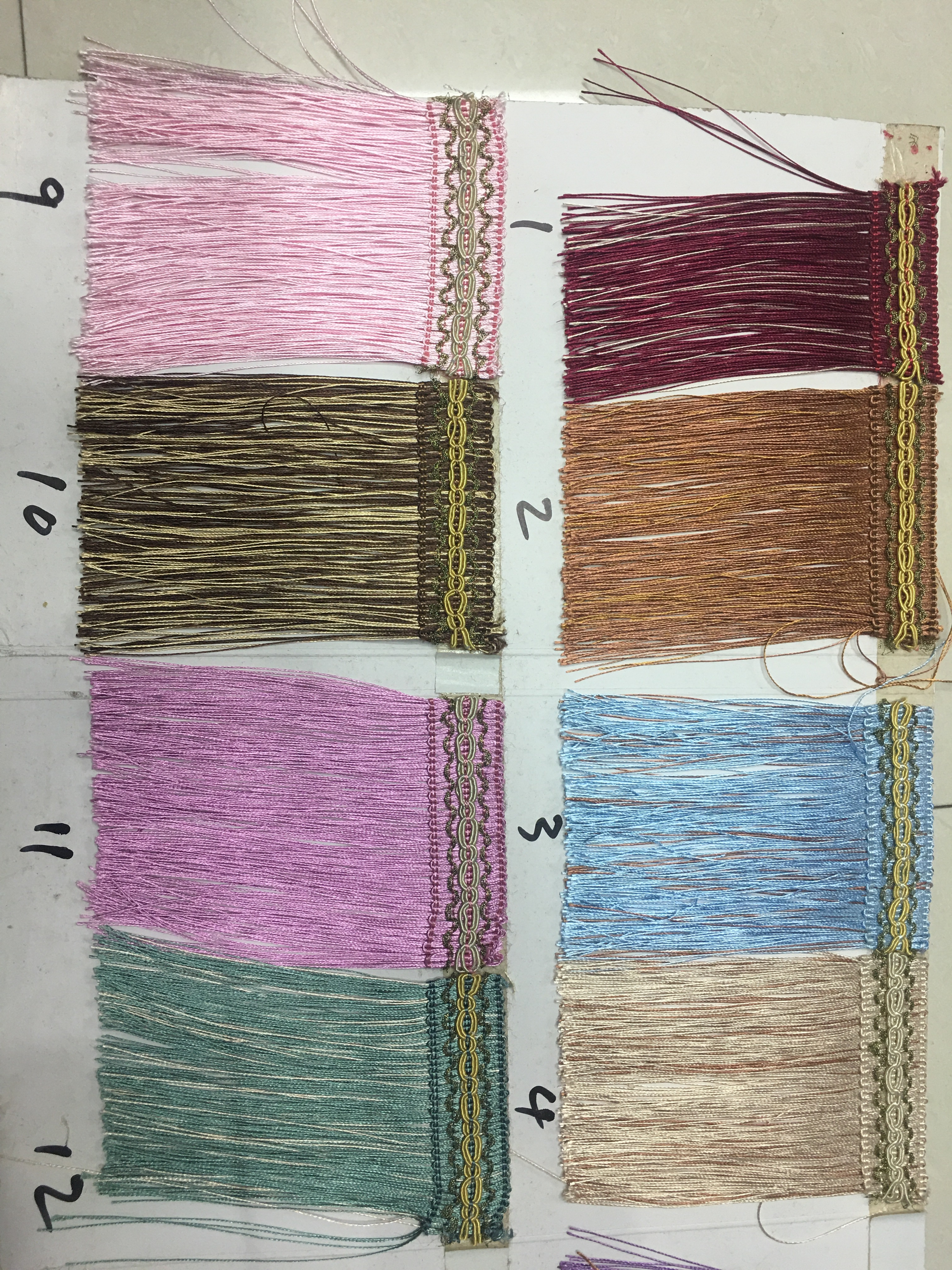 An 8-shaped beard arrangement Specification image