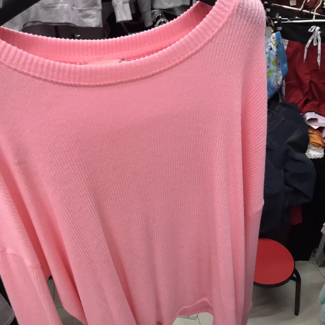 Women's pink clothes thumbnail