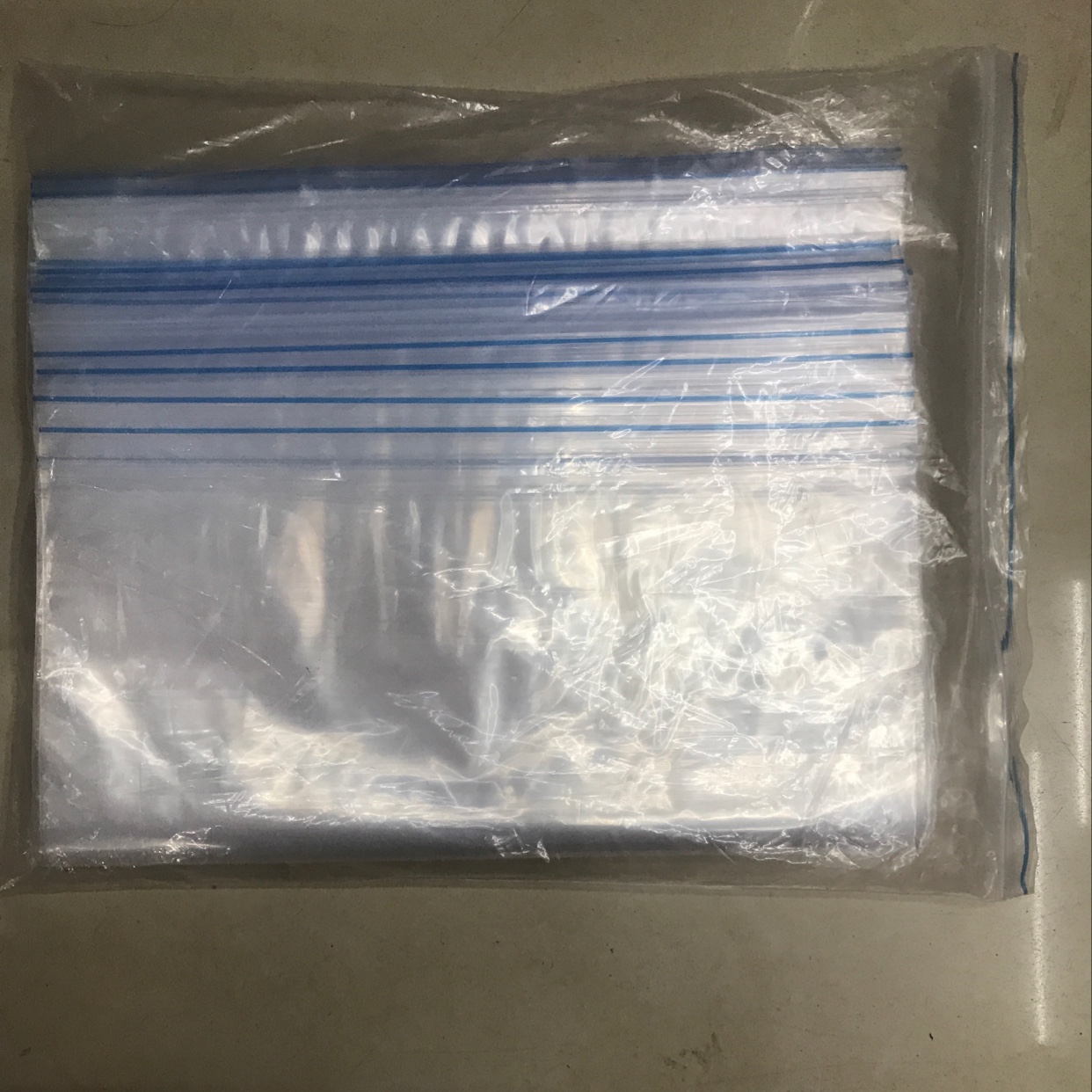 Self-sealing bag 7