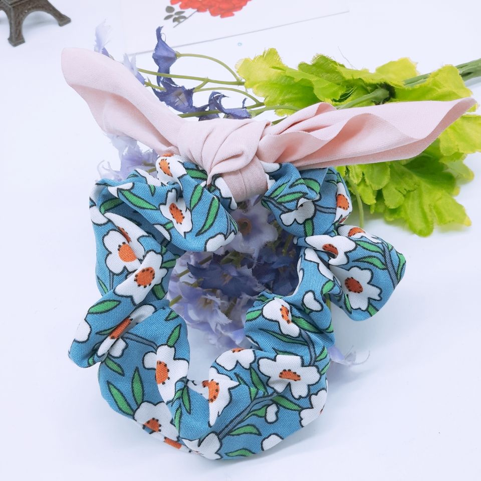 New knotted rabbit ear ribbon, large intestine ring, hair ring, women's waist wrap style, direct sales from the manufacturer of European and American fabric rings detail image 4