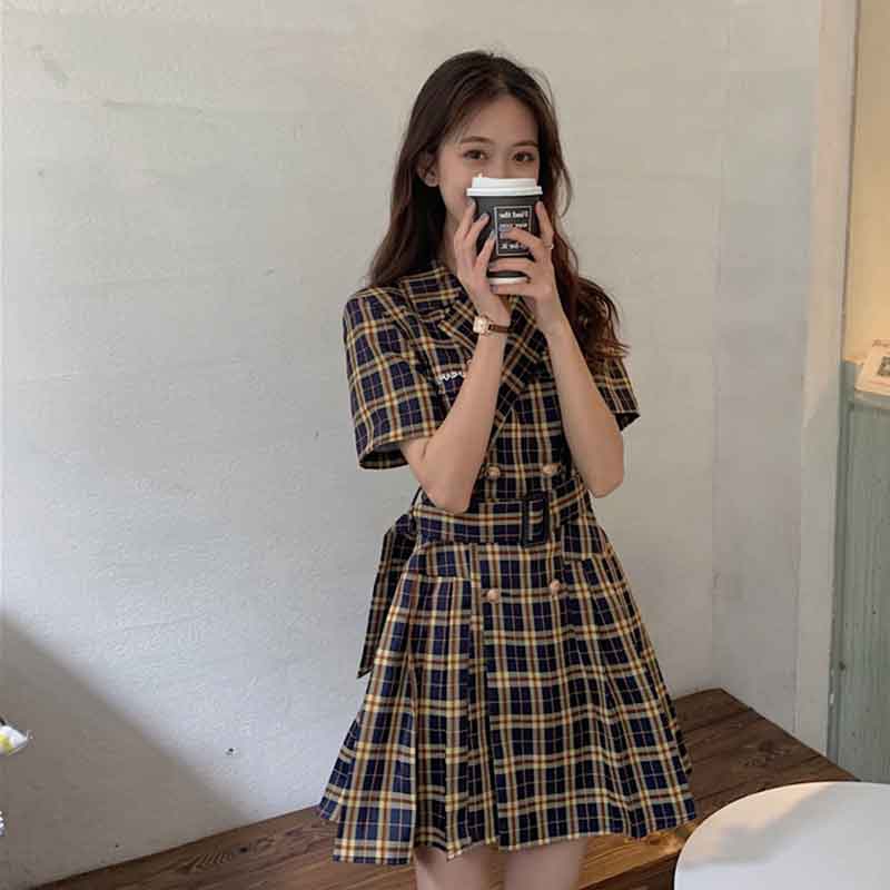 2020 New French retro niche professional waist-cinching and slimming plaid suit dress for children's summer details Picture