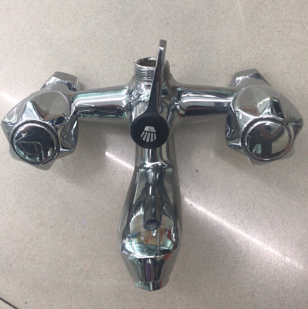 Zinc alloy shower seven-way tap