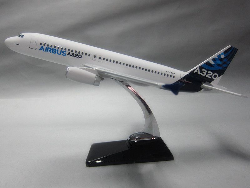 Model aircraft (47CM Airbus prototype A320) Synthetic resin model aircraft model simulation aircraft model