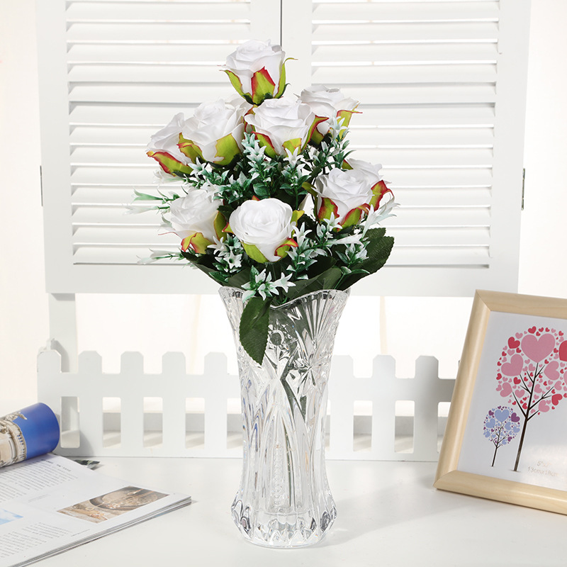 The manufacturer produces artificial flower studio wedding props, hand-held bouquets, home decorations, rose combinations and 12-head flower bouquets Application Scenario