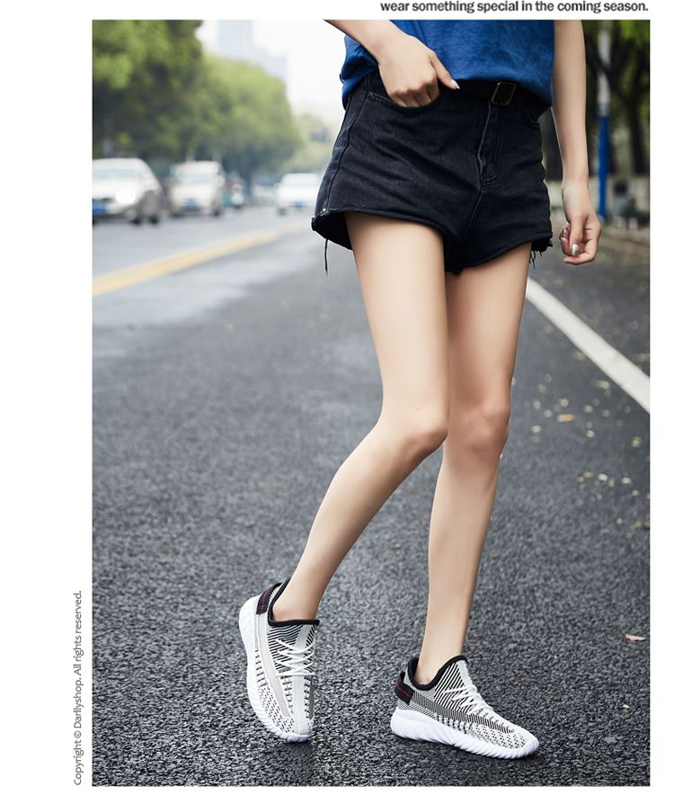 New sports women's shoes, casual sports shoes, fashionable shoes, hollowed-out women's shoes, versatile and comfortable, flying woven shoes, breathable women's single shoes detail image 11