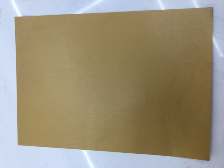 Gold sticker full figure