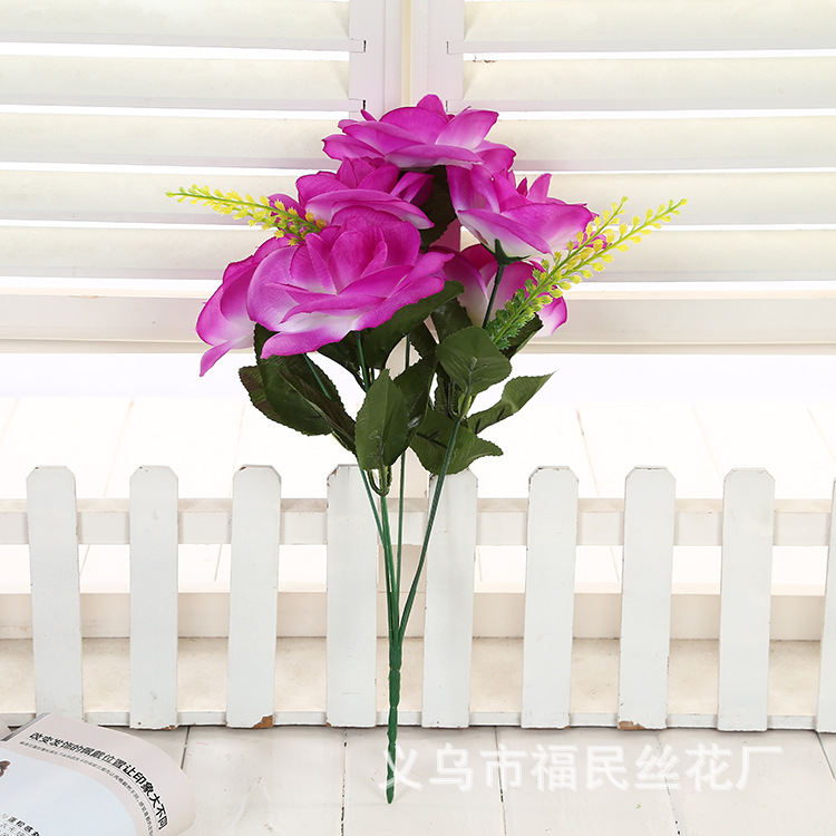 Wholesale bouquets, artificial flowers, artificial flowers, indoor decoration roses, industrial silk flowers, 6-head tea roses details Picture