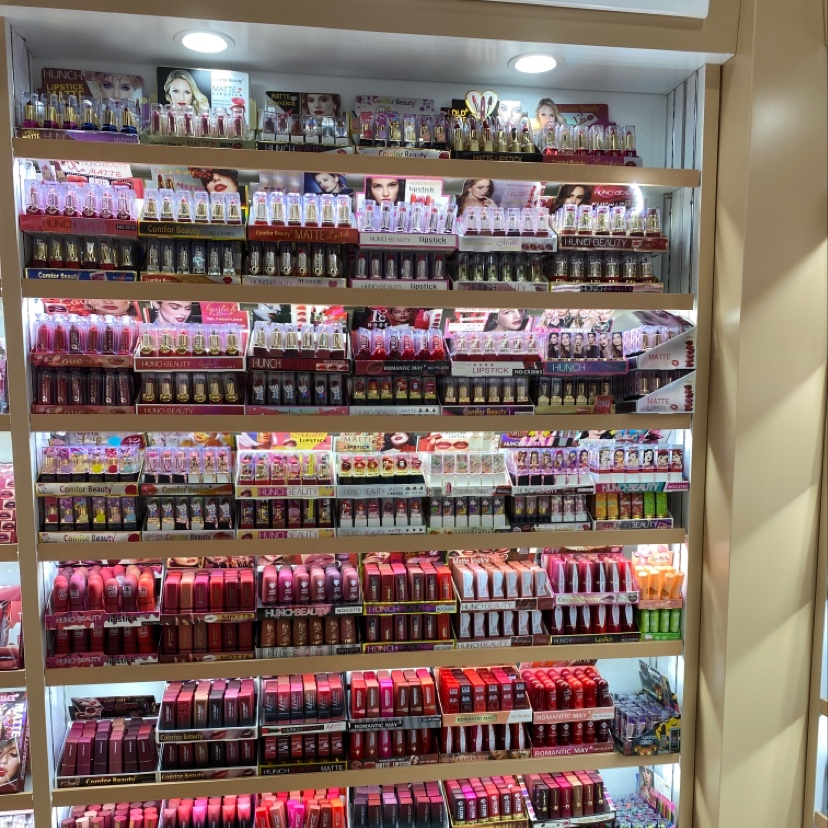 Qianzuan Cosmetics describe pic - 1