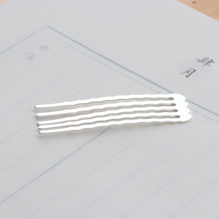 Handcrafted ancient-style hairpin material, comb and flower wrapping accessories, color-preserving electroplated pure copper, extended 5-tooth hair comb Application Scenario