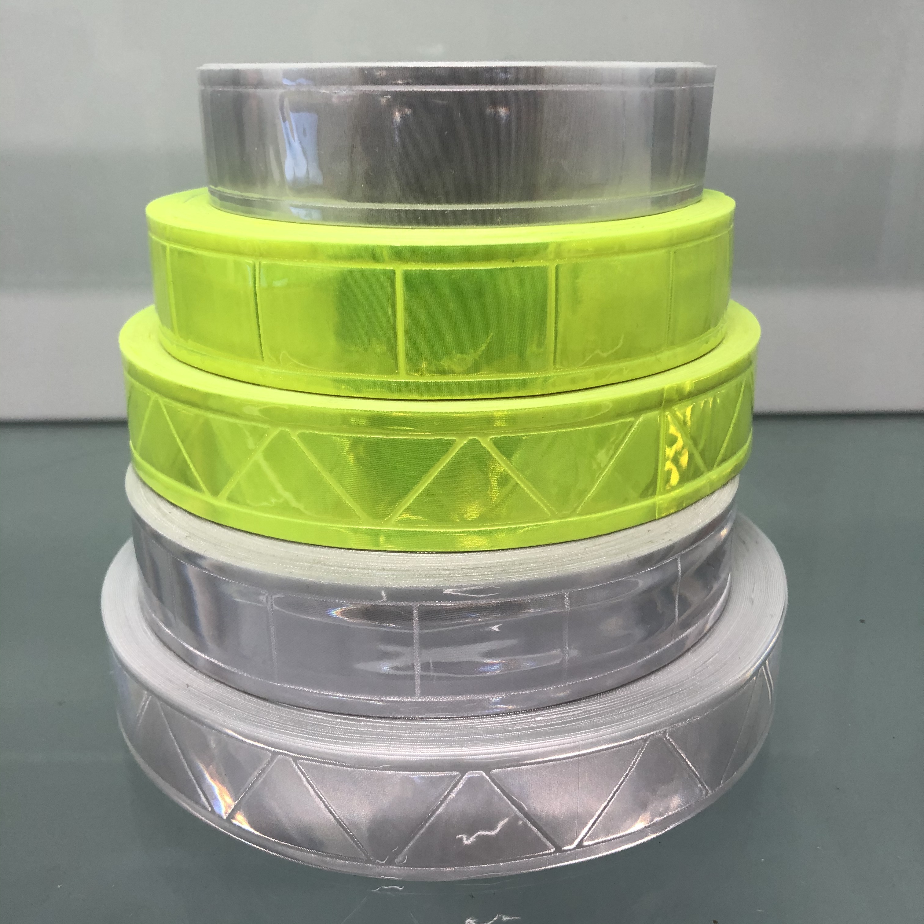 2.5cm反光晶格 pvc材质 反光布 反光膜 反光开线 反光材料产品图