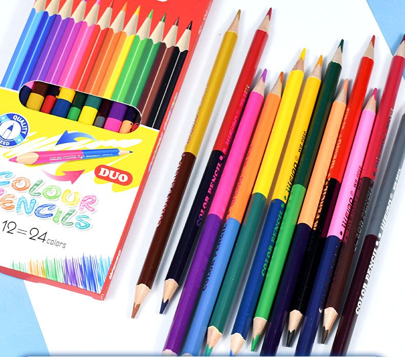 فيكى فيكى فيكى فيكى فيكى، وهو مزود بقلم رصاص مزين بأربعة وعشرين ألوماً detail image 5