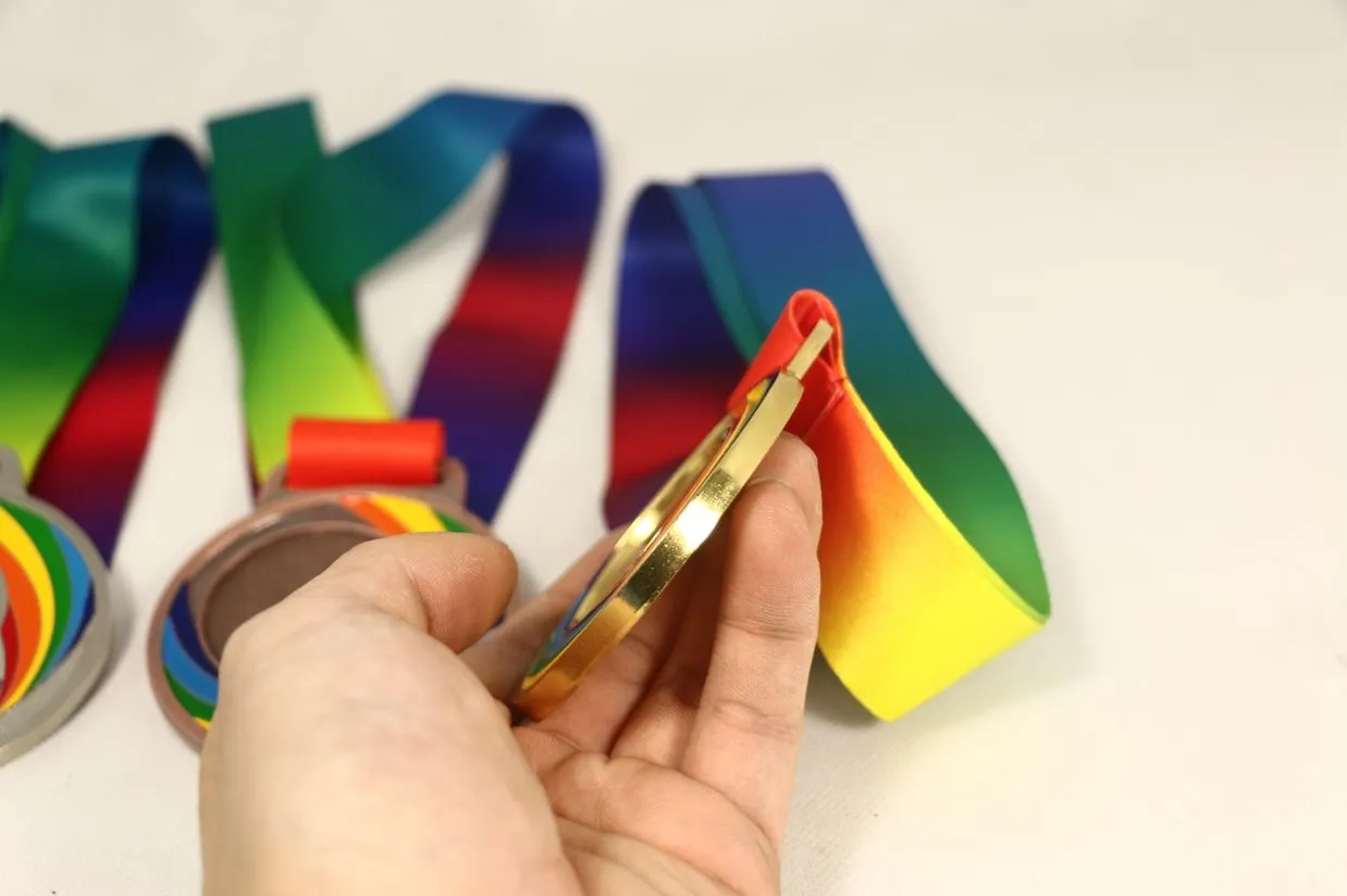HR-011 Blank Rainbow High-end Medal Zinc Alloy High-quality Medal Color Medal Customizable logo detail image 2