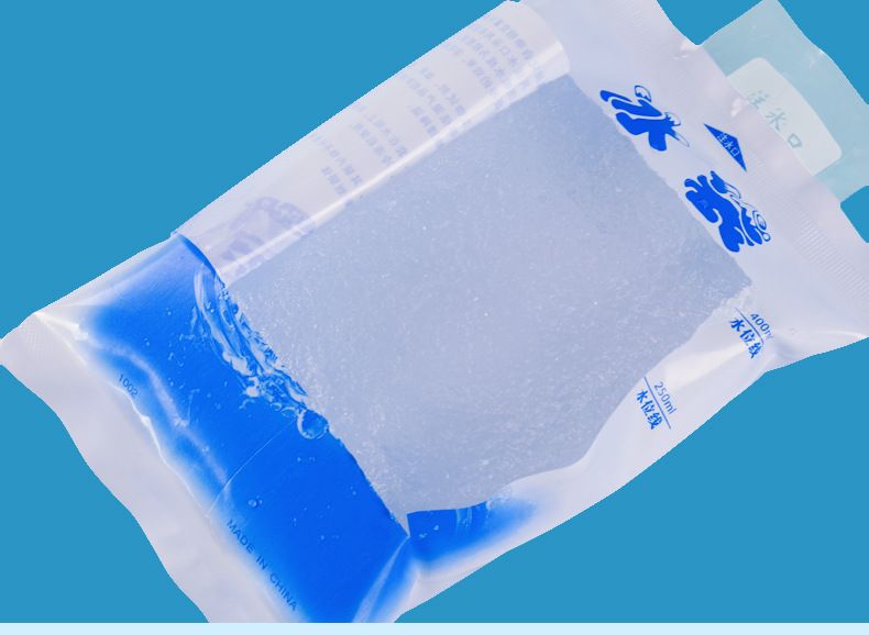 The 400ml thickened water-filled ice pack can be reused for refrigeration preservation, physical therapy, breast milk preservation, cooling, etc detail image 5