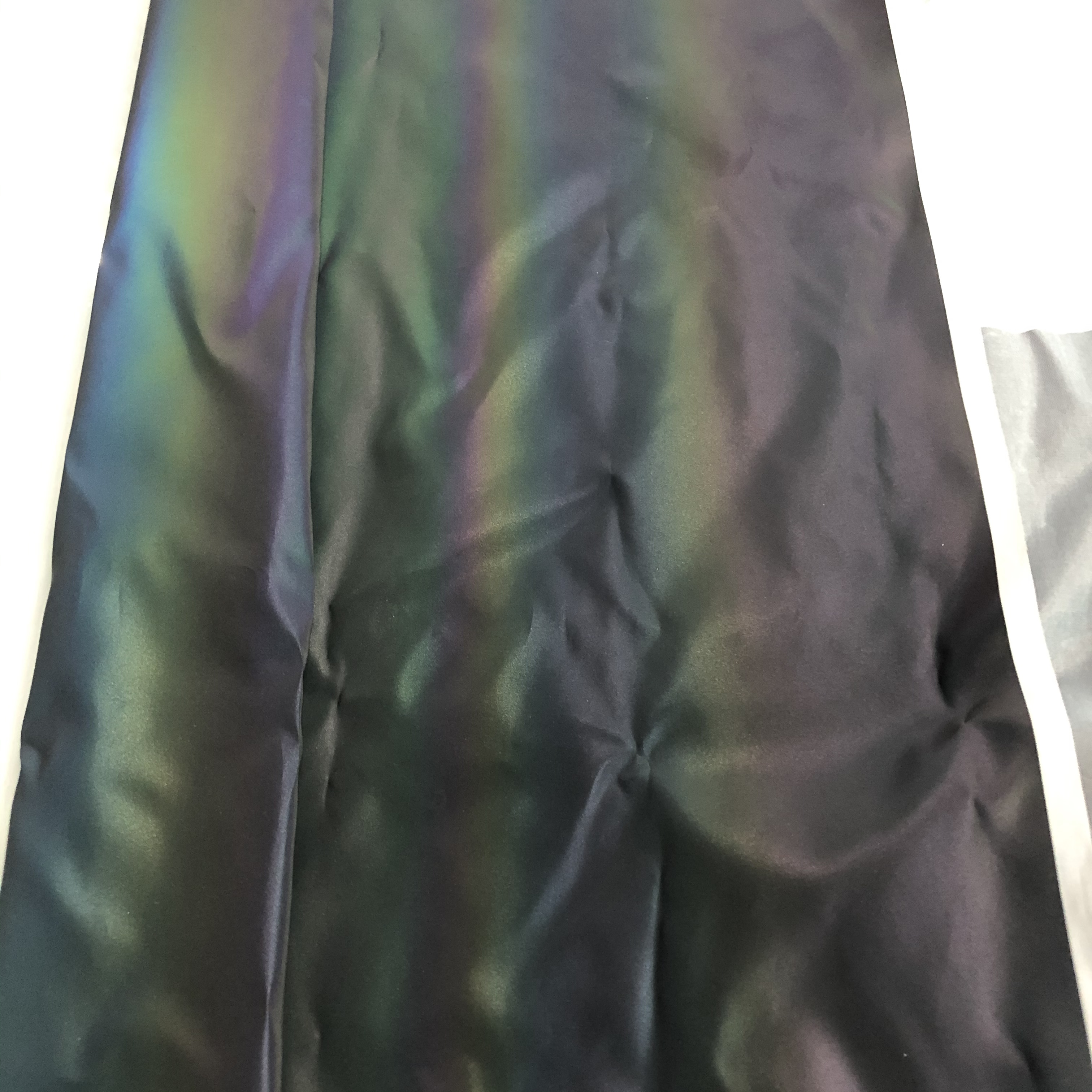 七彩反光布 反光布 反光膜 反光开线 反光材料产品图