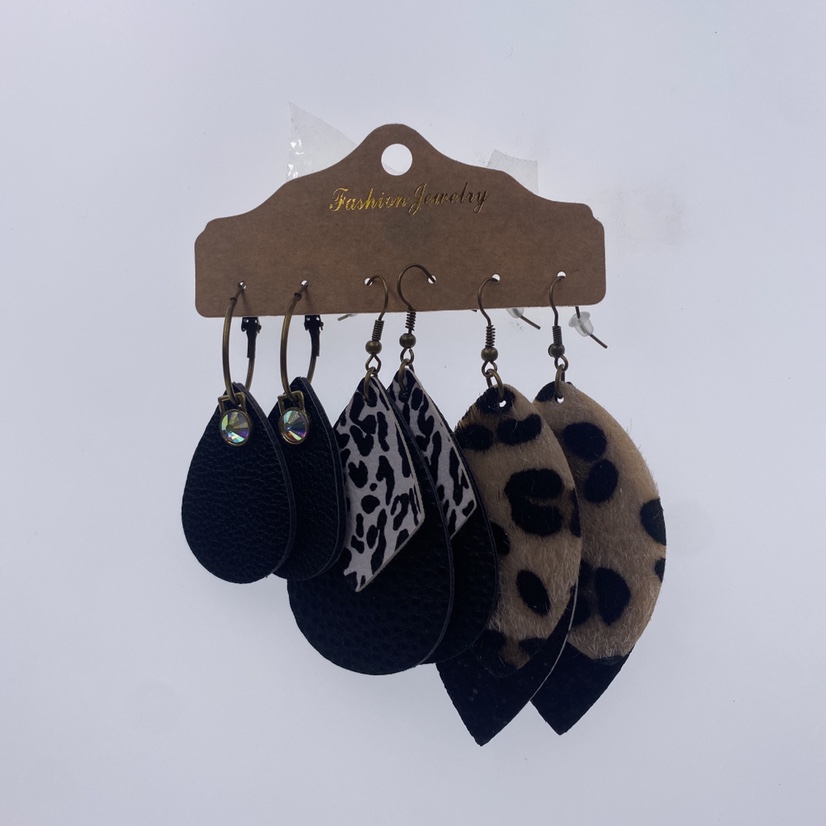 Earring leather accessories thumbnail