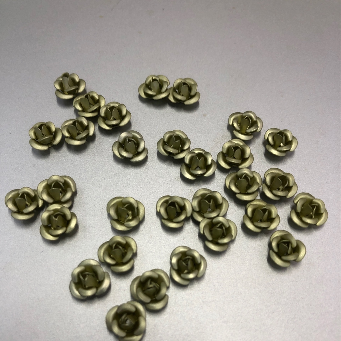 Yiwu Choucheng Ziying Accessories Store, 6mm Korean-style three-petal rose in 9# color