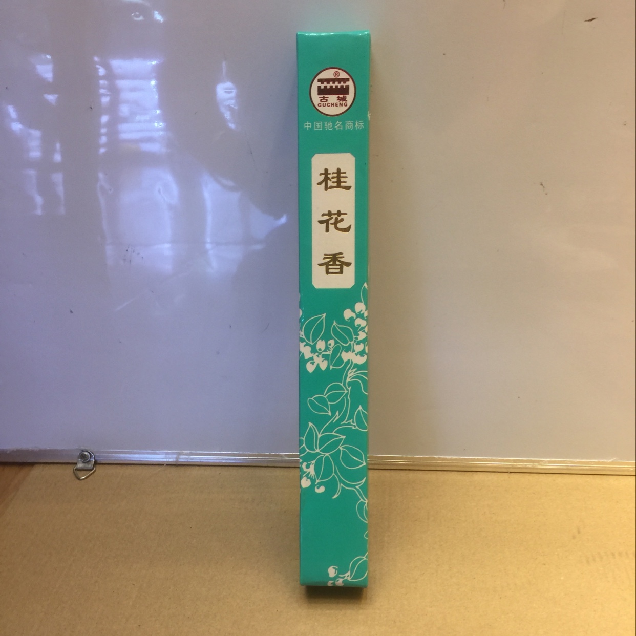 Refined osmanthus incense sticks