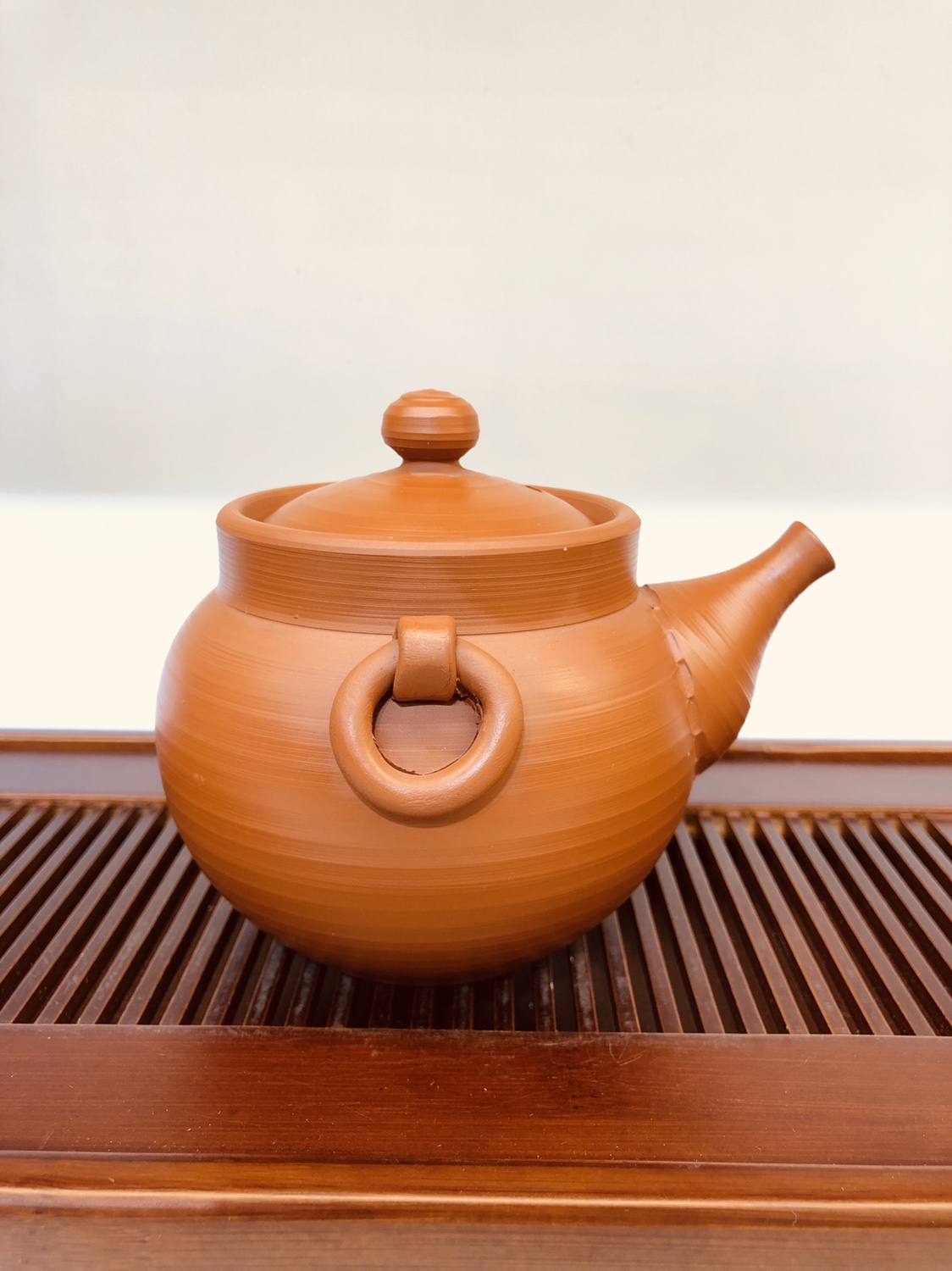 日本常滑烧急须  中州手造 老朱泥手环付手抓宝瓶壶产品图