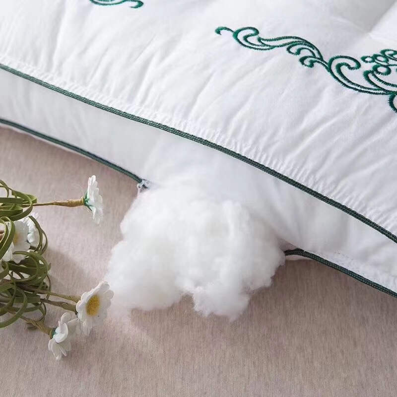 绣花水洗枕细节图