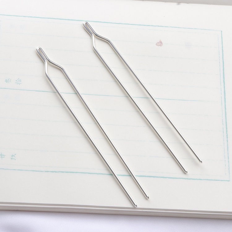 Handcrafted ancient-style hair accessory material: 2×120 color-preserving electroplated pure copper hairpin, U-shaped hair fork xy202 Application Scenario