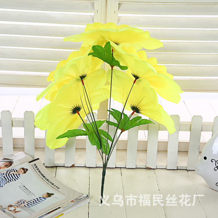 Factory direct sales of artificial flowers, fake flowers, wholesale and customization of artificial daffodils in bud for home living room decoration, silk flower bouquets undefined
