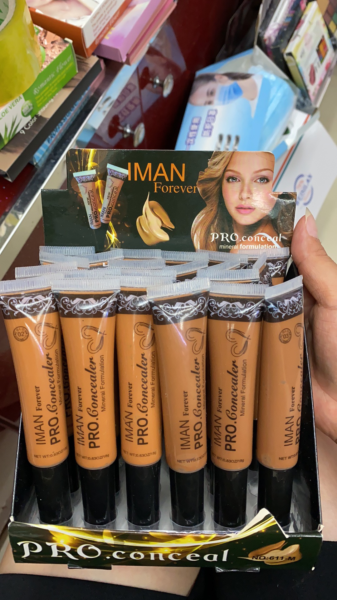 Moisturizing and anti-wrinkle foundation details Picture