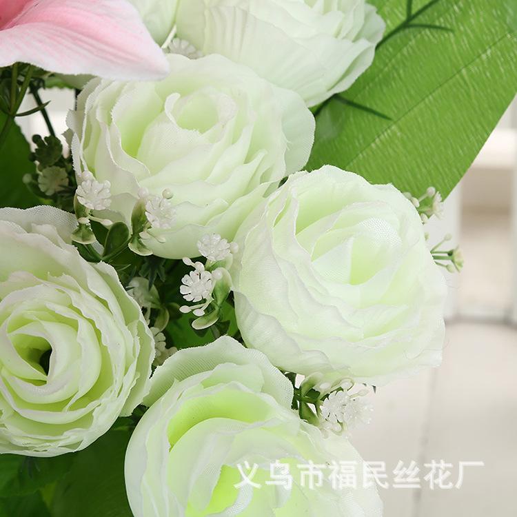 Factory direct sales of artificial flowers, silk flowers, wedding flowers, hand-held flowers, 18-head rose combination flowers undefined