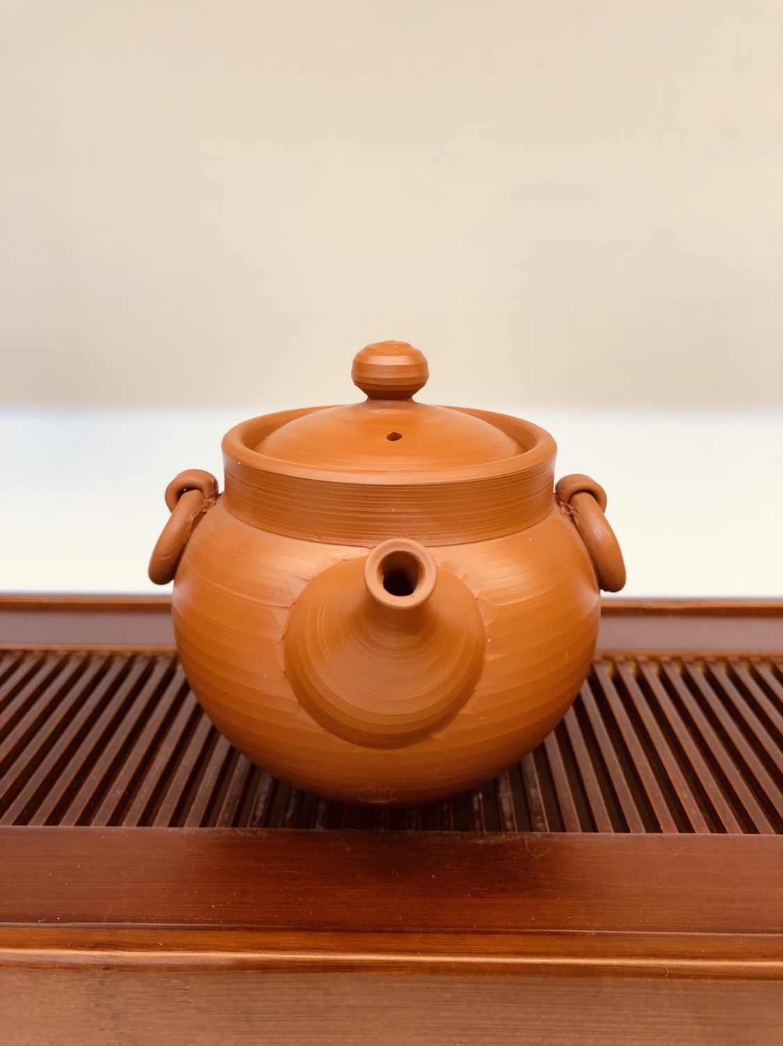 日本常滑烧急须  中州手造 老朱泥手环付手抓宝瓶壶细节图