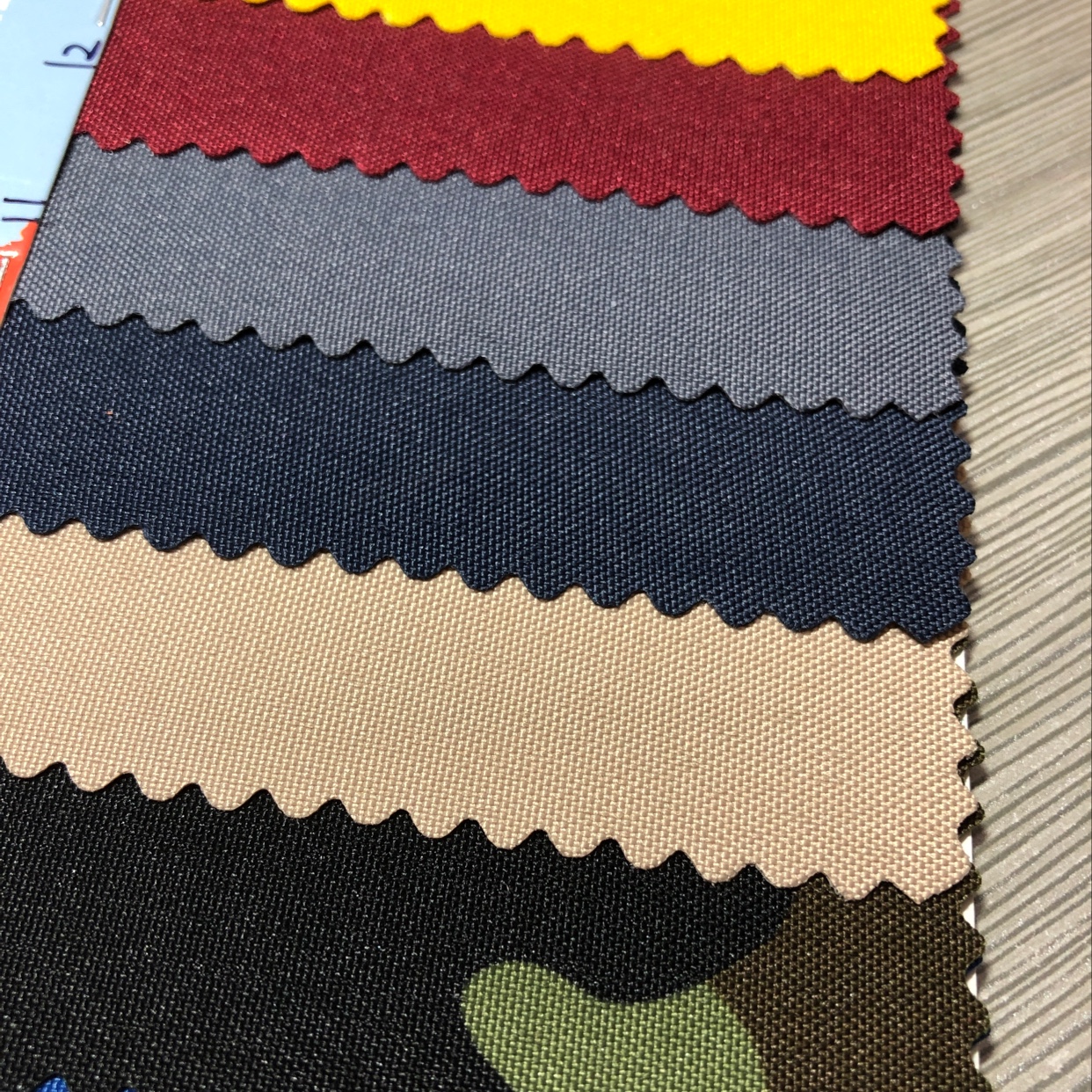 300D高弹PVC加防水产品图